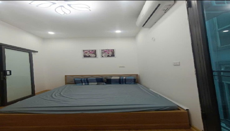 Bán nhà riêng Phố Minh Khai 4 tầng, 20m2, 2.7 tỷ, vài bước ra ô tô